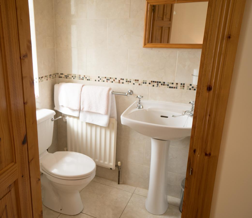 Fortview Guest House Інішкрон Екстер'єр фото