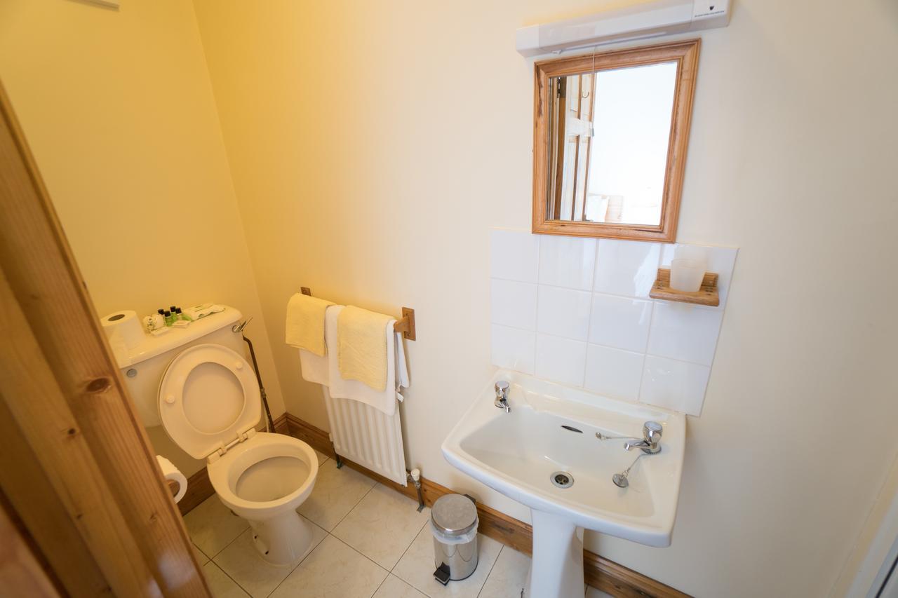 Fortview Guest House Інішкрон Екстер'єр фото